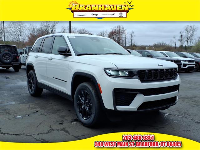 2026 Jeep Grand Cherokee GRAND CHEROKEE LAREDO ALTITUDE 4X4 2026 Jeep Grand Cherokee GRAND CHEROKEE LAREDO ALTITUDE 4X4