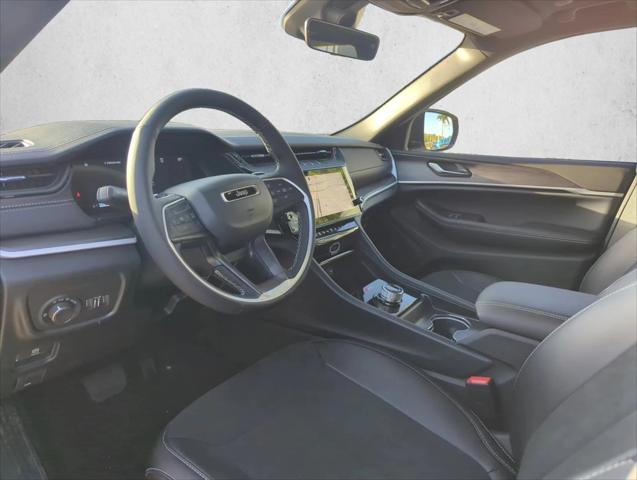 2026 Jeep Grand Cherokee GRAND CHEROKEE LAREDO ALTITUDE 4X2