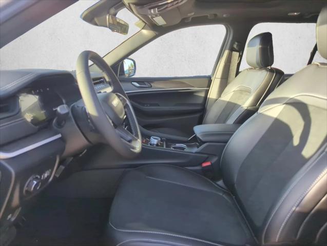 2026 Jeep Grand Cherokee GRAND CHEROKEE LAREDO ALTITUDE 4X2