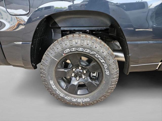 2026 Ram 1500 Warlock Crew Cab 4x4 5'7" Box