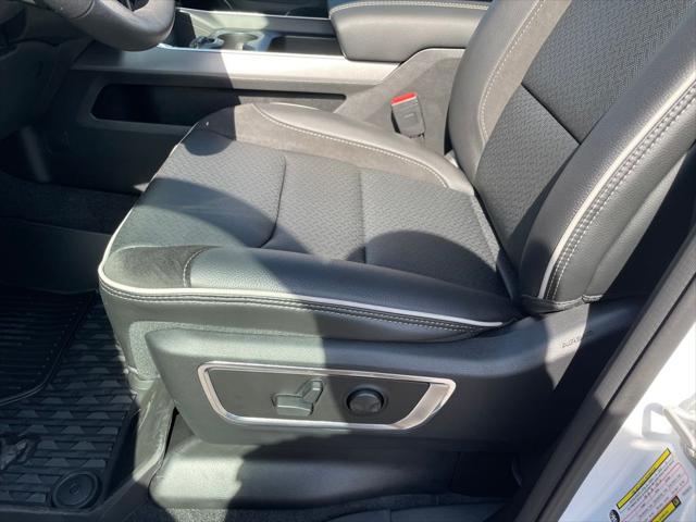 2026 Ram 1500 Laramie Crew Cab 4x4 5'7" Box