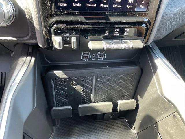 2026 Ram 1500 Laramie Crew Cab 4x4 5'7" Box