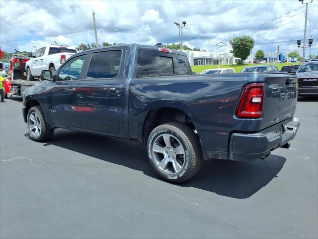 2026 RAM Ram 1500 RAM 1500 EXPRESS CREW CAB 4X4 57 BOX