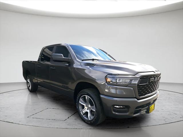 2026 RAM 1500 RAM 1500 EXPRESS CREW CAB 4X4 64 BOX