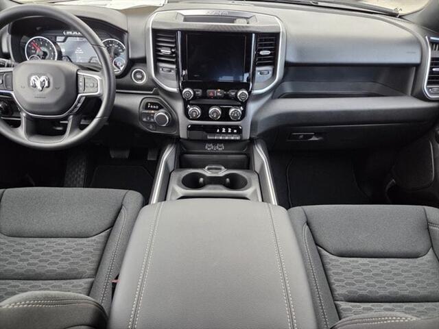 2026 Ram 1500 Express Crew Cab 4x4 5'7" Box