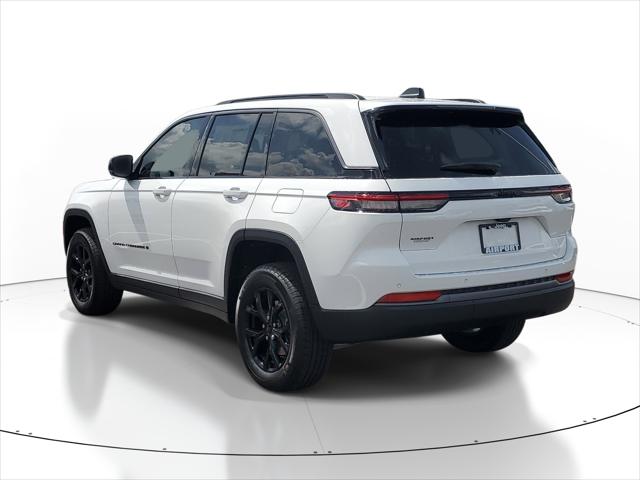 2026 Jeep Grand Cherokee GRAND CHEROKEE LAREDO ALTITUDE 4X2