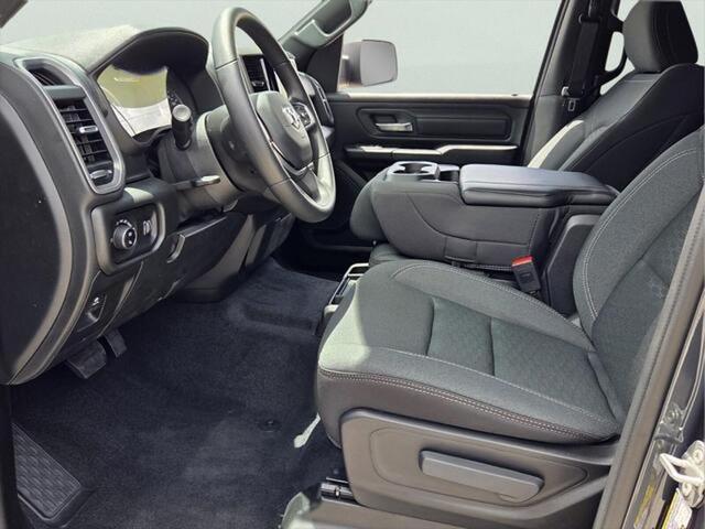 2026 Ram 1500 Warlock Crew Cab 4x4 5'7" Box