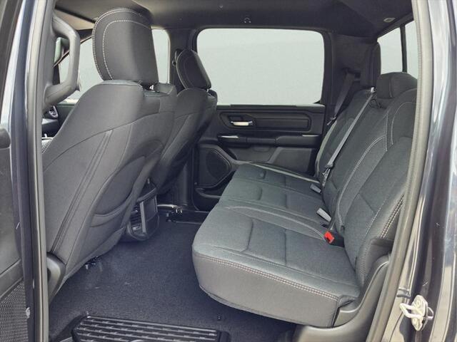 2026 Ram 1500 Warlock Crew Cab 4x4 5'7" Box