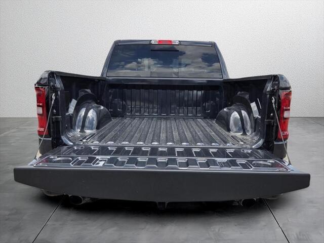 2026 Ram 1500 Warlock Crew Cab 4x4 5'7" Box