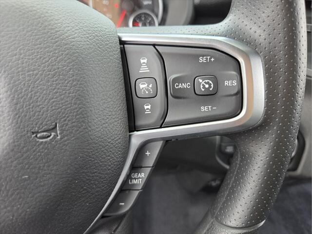 2026 Ram 1500 Warlock Crew Cab 4x4 5'7" Box