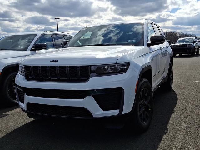 2026 Jeep Grand Cherokee GRAND CHEROKEE LAREDO ALTITUDE 4X4