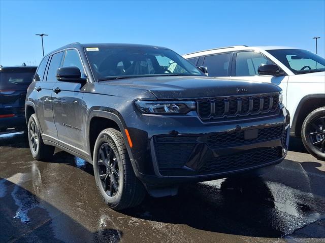 2026 Jeep Grand Cherokee GRAND CHEROKEE LAREDO ALTITUDE 4X4
