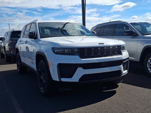 2026 Jeep Grand Cherokee GRAND CHEROKEE LAREDO ALTITUDE 4X4 2026 Jeep Grand Cherokee GRAND CHEROKEE LAREDO ALTITUDE 4X4