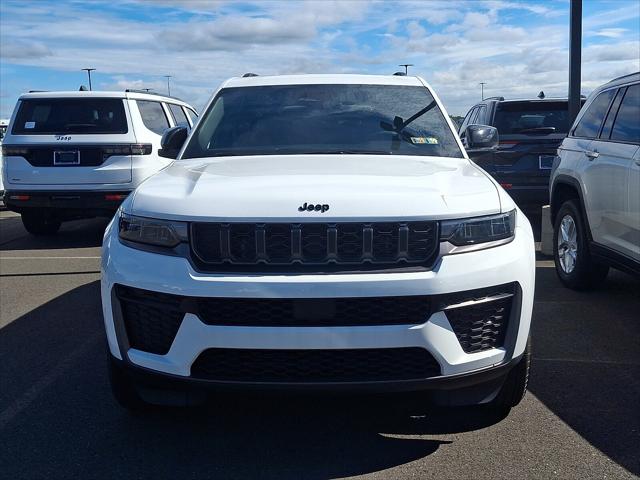 2026 Jeep Grand Cherokee GRAND CHEROKEE LAREDO ALTITUDE 4X4 2026 Jeep Grand Cherokee GRAND CHEROKEE LAREDO ALTITUDE 4X4