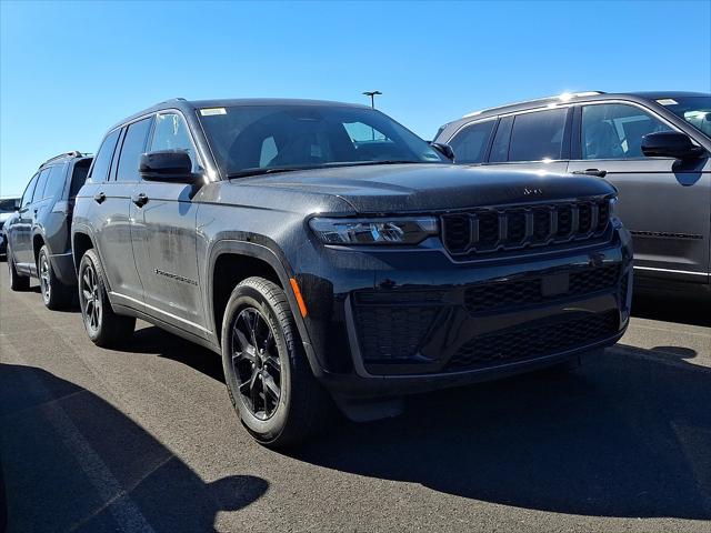 2026 Jeep Grand Cherokee GRAND CHEROKEE LAREDO ALTITUDE 4X4