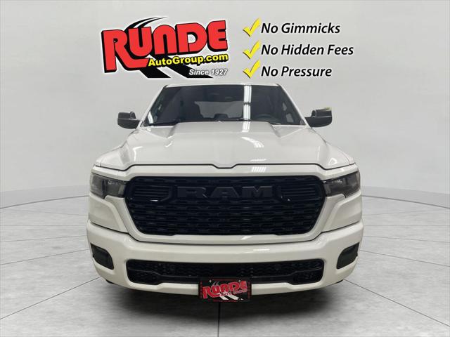 2026 RAM 1500 RAM 1500 EXPRESS CREW CAB 4X4 57 BOX