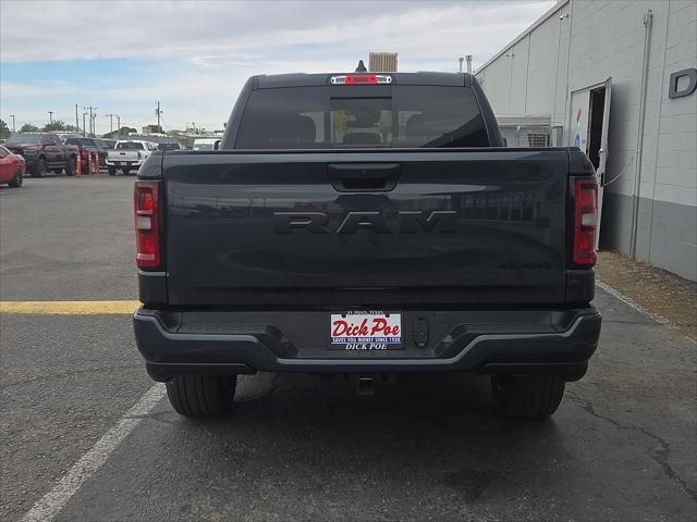 2026 RAM Ram 1500 RAM 1500 EXPRESS CREW CAB 4X4 57 BOX