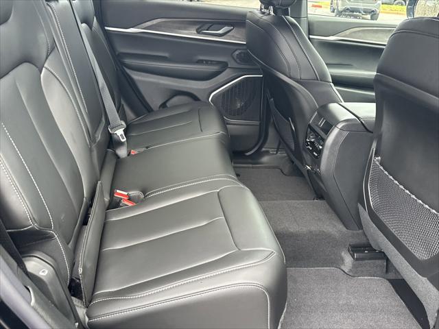 2026 Jeep Grand Cherokee Limited 4x2