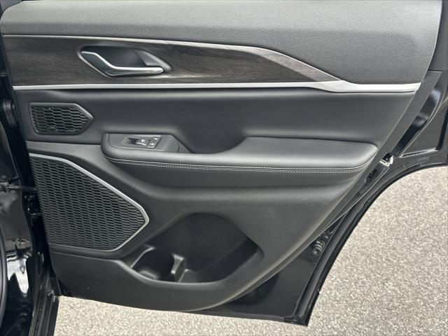 2026 Jeep Grand Cherokee Limited 4x2