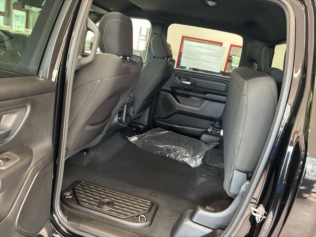 2026 Ram 1500 Express Crew Cab 4x4 5'7" Box