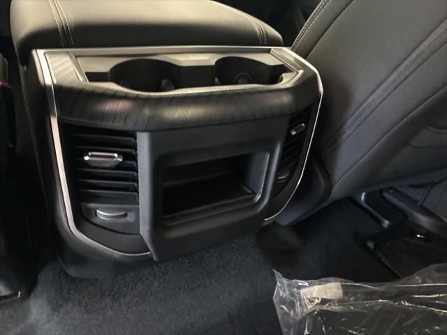 2026 Ram 1500 Express Crew Cab 4x4 5'7" Box