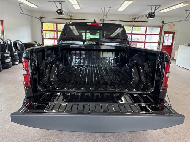 2026 Ram 1500 Express Crew Cab 4x4 5'7" Box