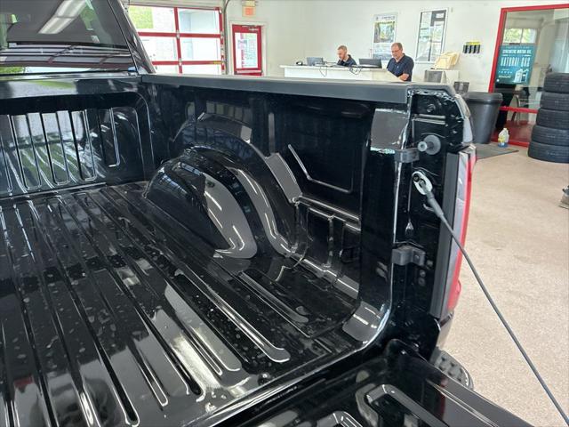 2026 Ram 1500 Express Crew Cab 4x4 5'7" Box