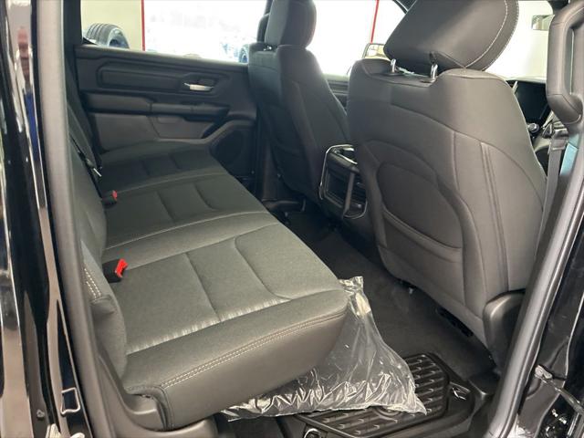 2026 Ram 1500 Express Crew Cab 4x4 5'7" Box