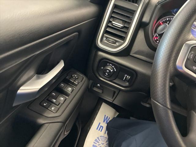 2026 Ram 1500 Express Crew Cab 4x4 5'7" Box