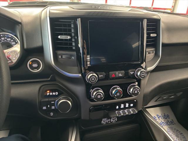 2026 Ram 1500 Express Crew Cab 4x4 5'7" Box