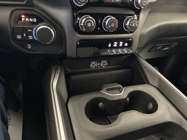 2026 Ram 1500 Express Crew Cab 4x4 5'7" Box