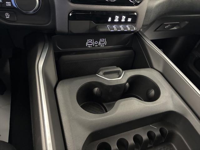 2026 Ram 1500 Express Crew Cab 4x4 5'7" Box