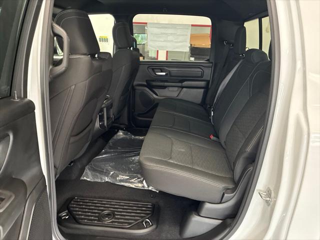 2026 Ram 1500 Express Crew Cab 4x4 57 Box