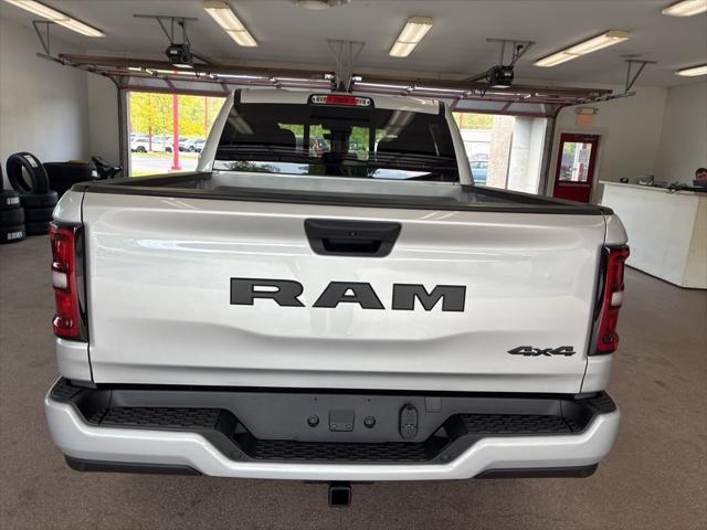 2026 Ram 1500 Express Crew Cab 4x4 5'7" Box
