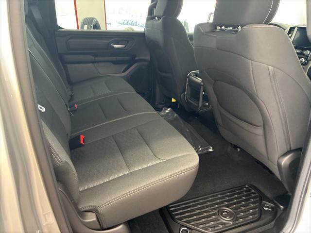 2026 Ram 1500 Express Crew Cab 4x4 5'7" Box