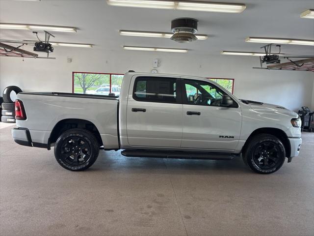 2026 Ram 1500 Express Crew Cab 4x4 5'7" Box