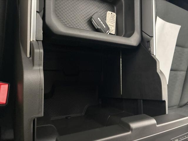 2026 Ram 1500 Express Crew Cab 4x4 5'7" Box