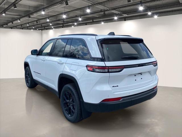 2026 Jeep Grand Cherokee GRAND CHEROKEE LAREDO ALTITUDE 4X4 2026 Jeep Grand Cherokee GRAND CHEROKEE LAREDO ALTITUDE 4X4