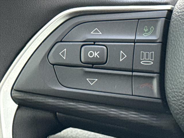 2026 Jeep Grand Cherokee Laredo 4x2
