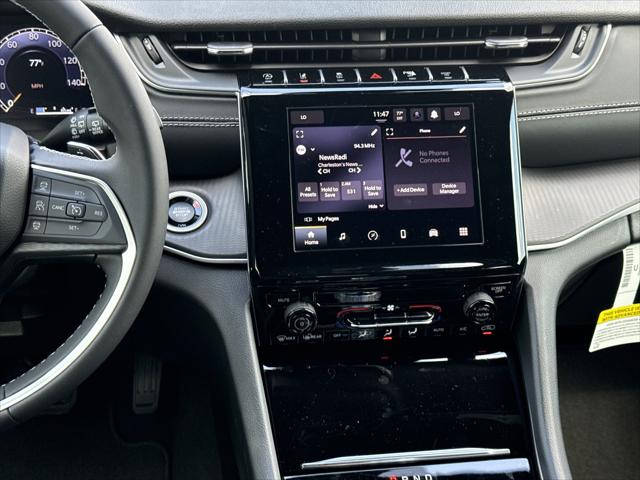 2026 Jeep Grand Cherokee Laredo 4x2