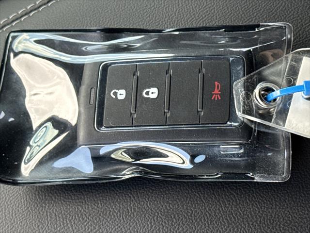 2026 Jeep Grand Cherokee Laredo 4x2
