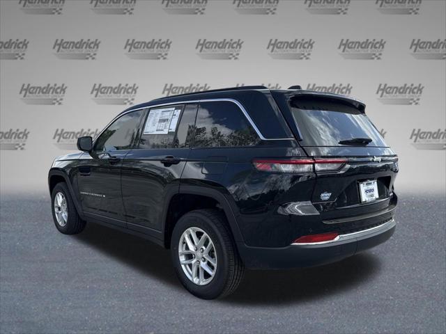 2026 Jeep Grand Cherokee Laredo 4x2