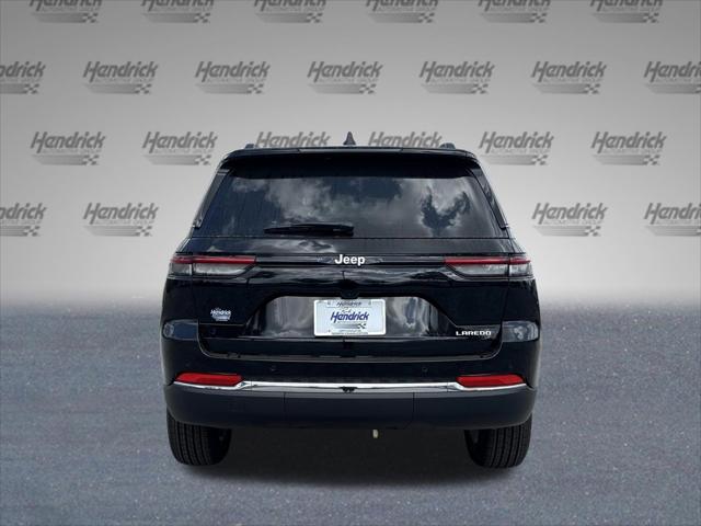 2026 Jeep Grand Cherokee Laredo 4x2