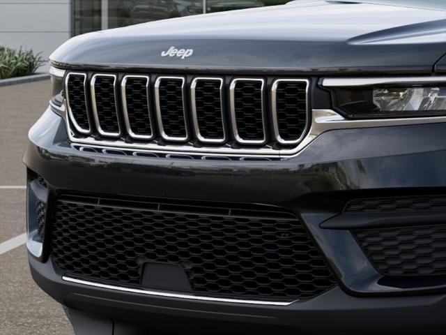2026 Jeep Grand Cherokee Laredo 4x2