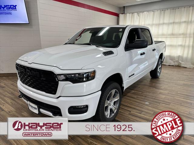 2026 RAM Ram 1500 RAM 1500 EXPRESS CREW CAB 4X4 57 BOX