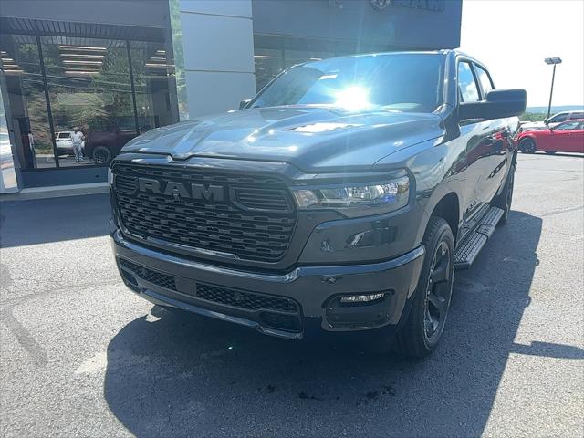 2026 RAM Ram 1500 RAM 1500 EXPRESS CREW CAB 4X4 57 BOX