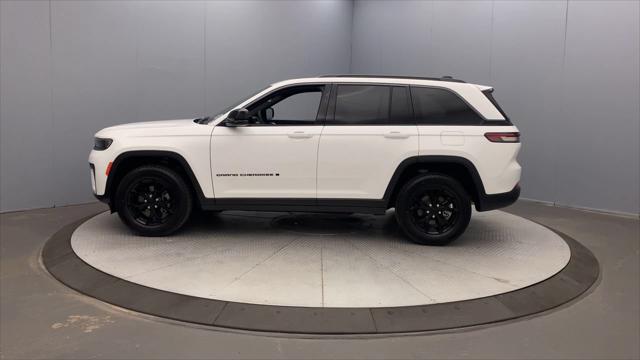 2026 Jeep Grand Cherokee GRAND CHEROKEE LAREDO ALTITUDE 4X4