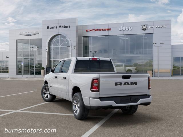 2026 RAM Ram 1500 RAM 1500 EXPRESS CREW CAB 4X2 57 BOX