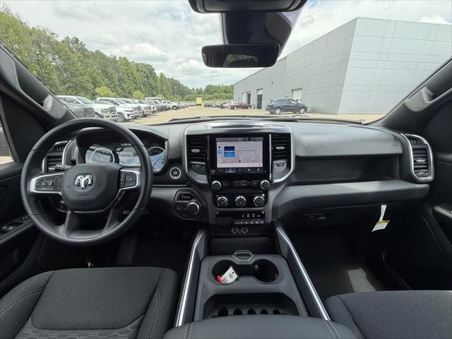 2026 Ram 1500 Express Crew Cab 4x4 5'7" Box