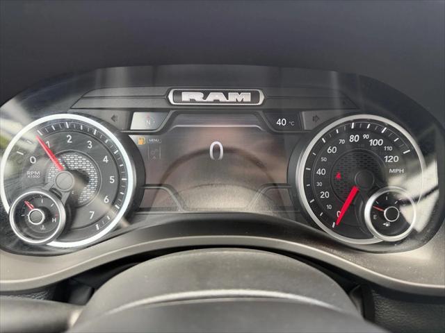 2026 Ram 1500 Express Crew Cab 4x4 5'7" Box